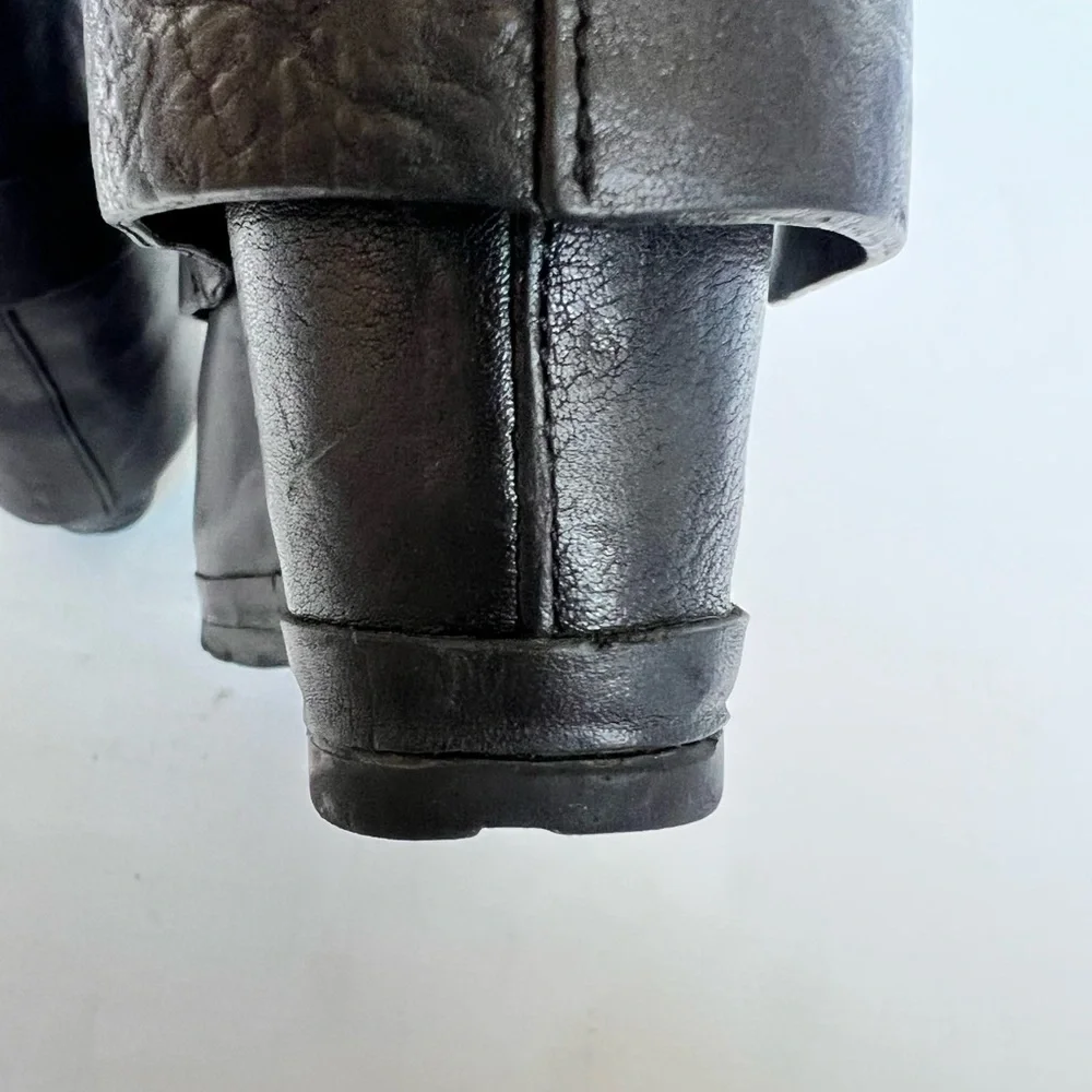 Vera Wang Lavender York Wedge Boots - Picture 11 of 15